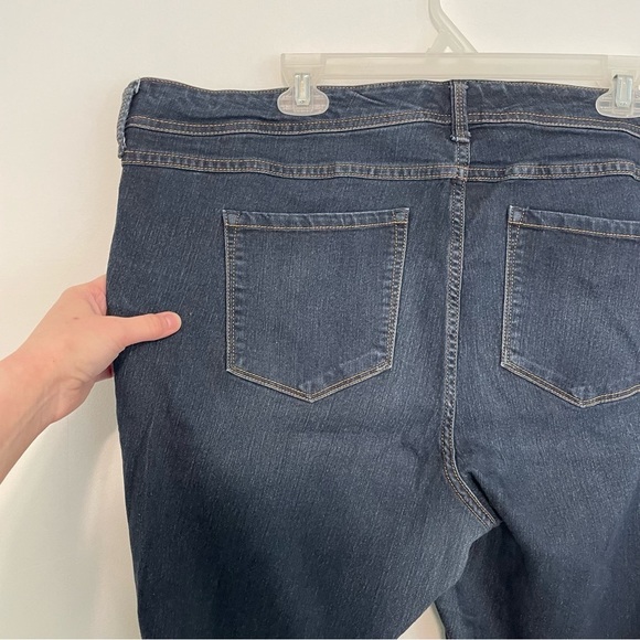 TORRID Plus Size Slim Boot Jean Vintage Stretch Dark Mid Rise Boot Cut 22S SHORT - Picture 15 of 16